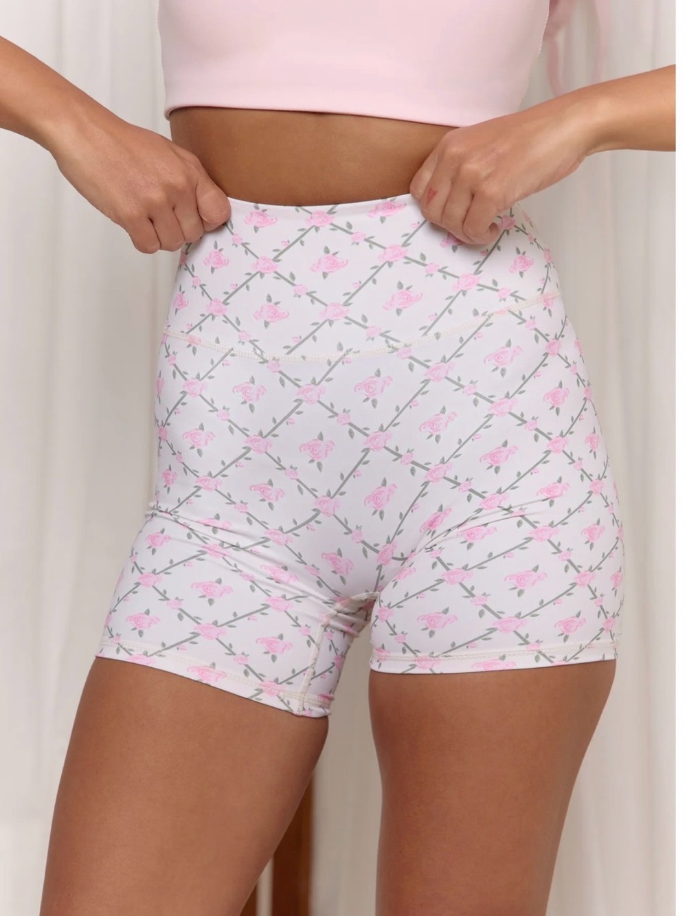 Astoria LUXE BALANCE Zip Short - Rose Lattice